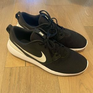 Nike Golf shoes- only worn a couple of times. Size 10.5